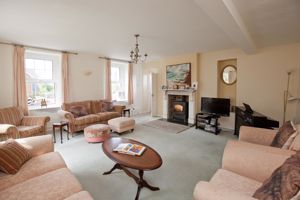 Sitting Room - click for photo gallery